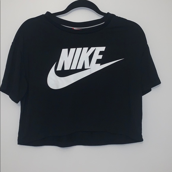 Nike Tops - Nike Crop Top